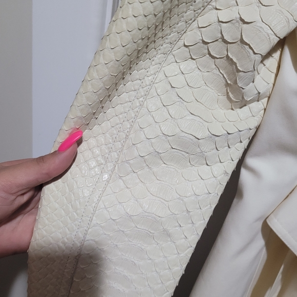 Rare Burberry Jacket - Picture 5 of 9